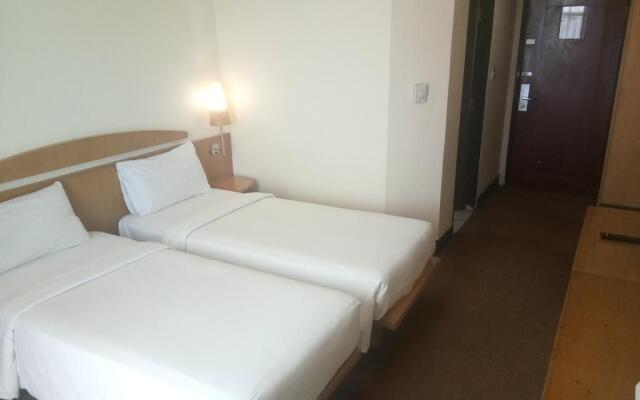 Grand Suka Hotel