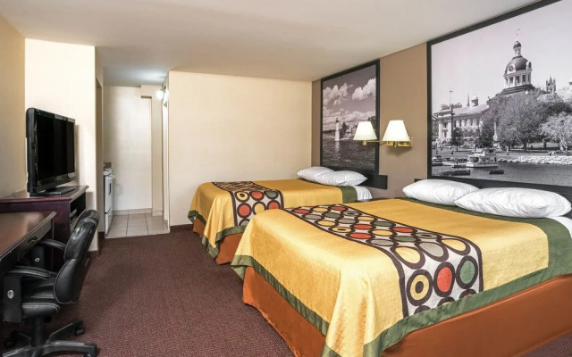 Super 8 Kingston