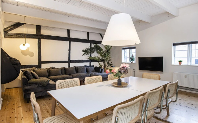 The Townhouse by Daniel&Jacob’s