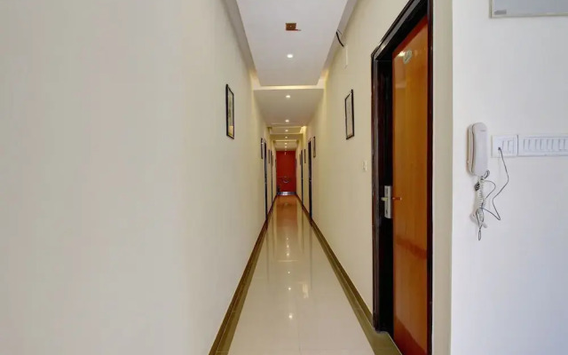 Capital O 11137 Hotel Morgen Suites