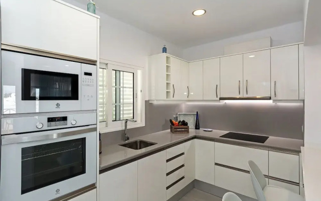 Lovely 3-bed Villa in Puerto del Carmen
