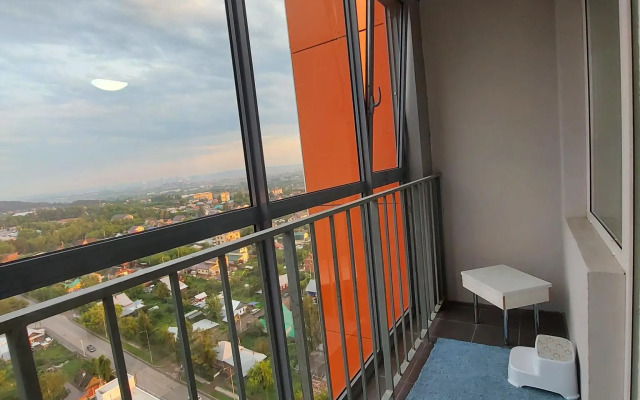 Apartments on 115B Mira Street