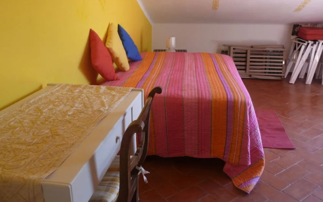 Cozy Holiday Home in Lerici near Sea