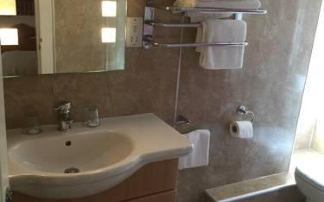 Roseneath Guest House