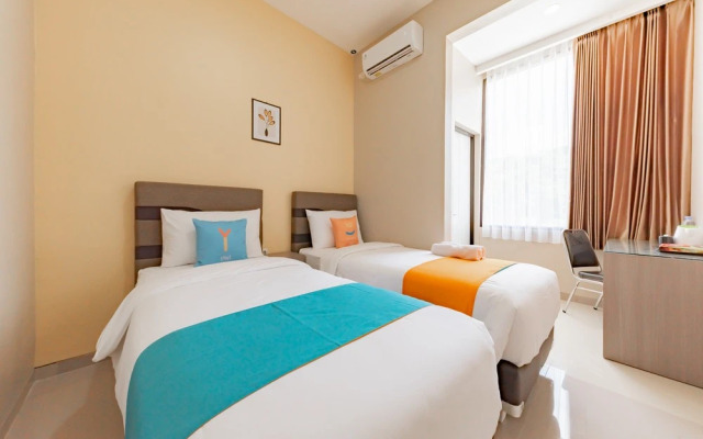 Sans Hotel Berau Square