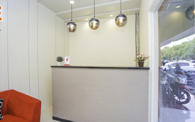 OYO 1091 Ace Business Hotel Galaxy Syariah