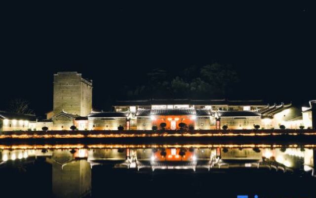 Deng Stone House Pastoral Resort