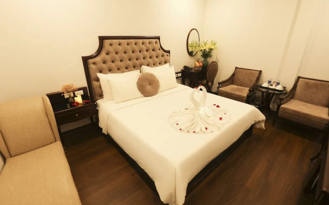 Royal Văn Phú Hotel