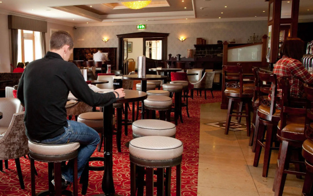 Diamond Coast Hotel