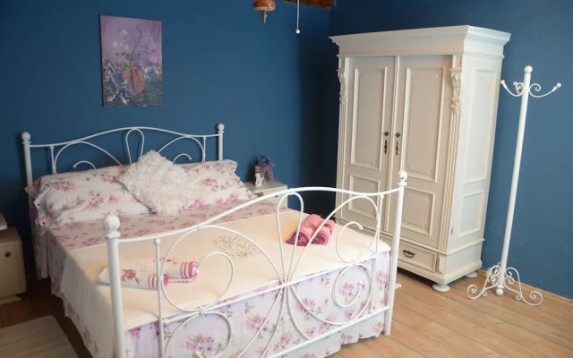 Mare- Close to the sea - H