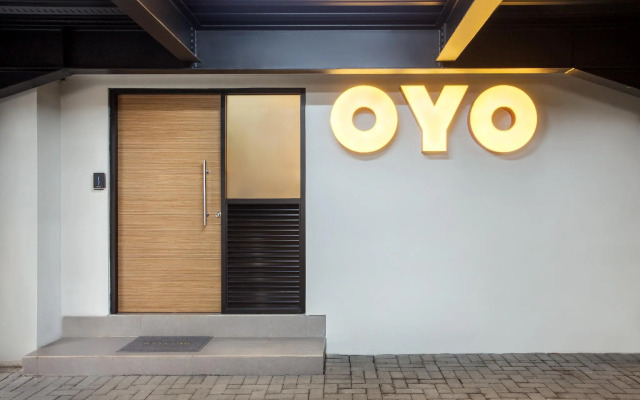 OYO 115 Portal Residence