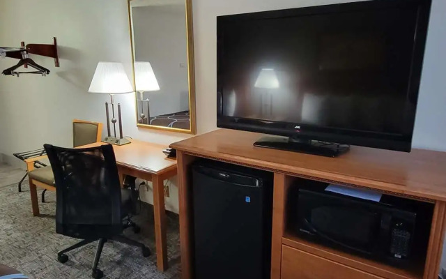 SureStay Plus Hotel by Best Western Grand Island