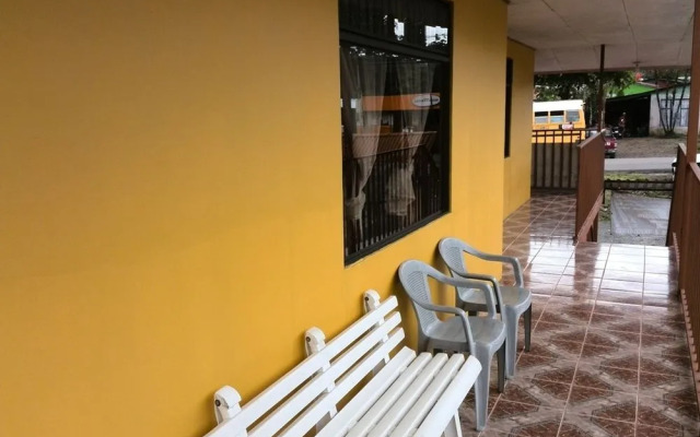 Hotel Los Volcanes Río Celeste