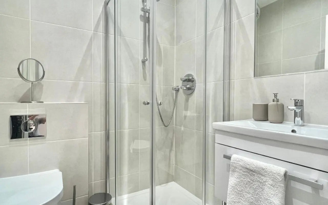 2 Bedroom Apartment in South Hampstead