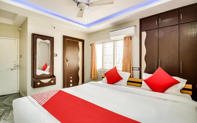 OYO Flagship 66623 Corniche Hotel Vizag