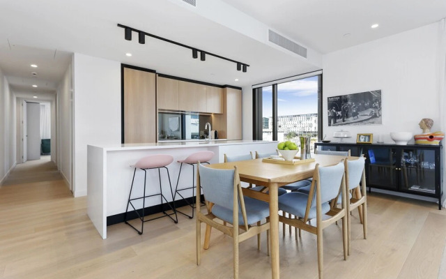 Modern & elegant living Wynyard Quarter