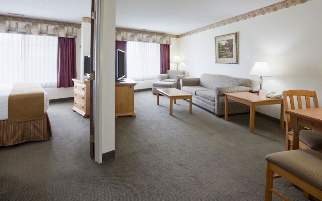 Crossings by GrandStay Inn and Suites