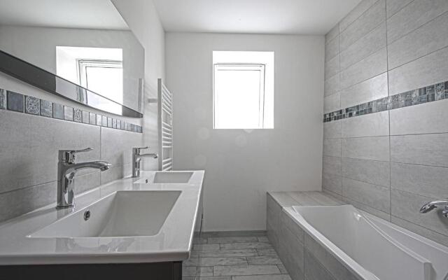 La Maison D'Aristide Family House In City Center