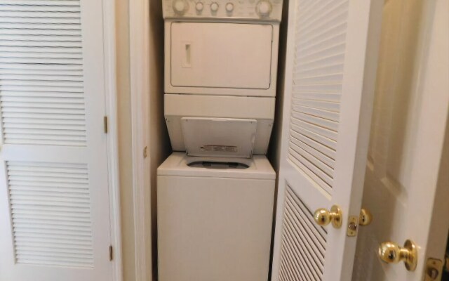 Arbor Trace Condo #723
