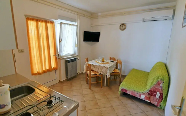Scenic Retreat Rooms and Family Apartment