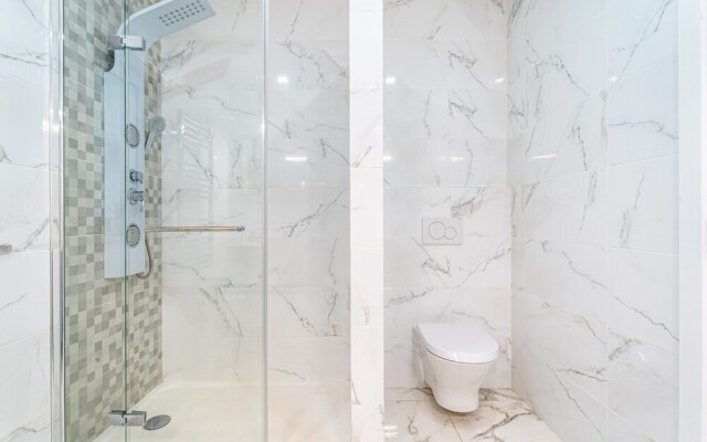 Villa Veneza by Hellovacations