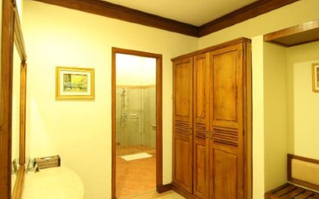 IStana Pool Villas & Spa