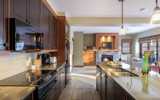 Étoile du Matin by Tremblant Sunstar