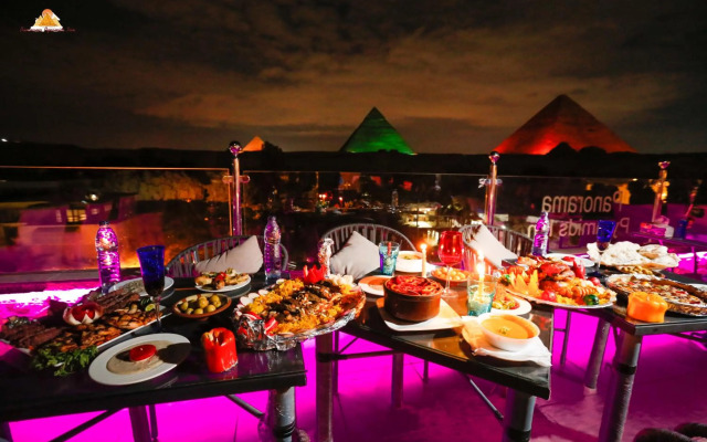 Panorama Pyramids Inn