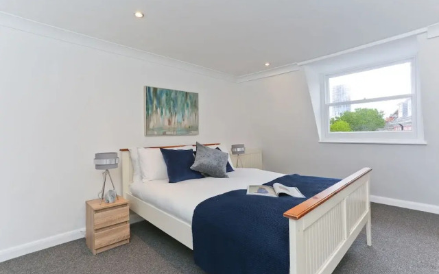 Platinum Apartments in Farringdon 9980