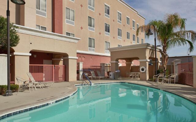Hampton Inn & Suites Phoenix-Surprise