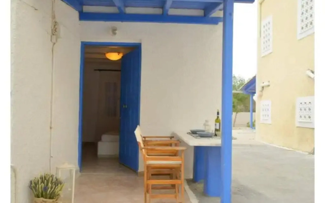 Anemelia Hotel Adamas