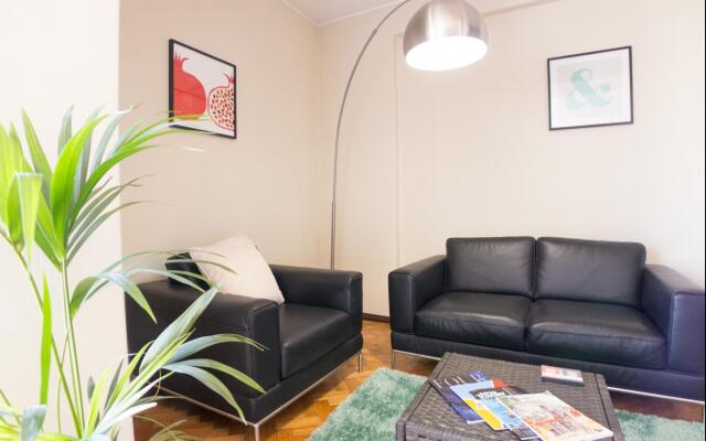 Lvpremier Clerigos RE2 Space Lift AC Balcony