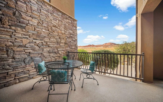 Owens Landing Amazing Views!