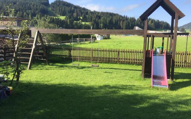 Pension Wieser "Baschtlmai"