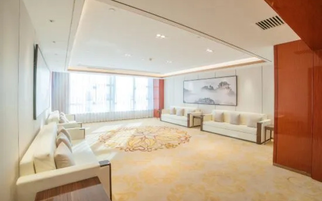 Changchun Skyscraper Century Hotel