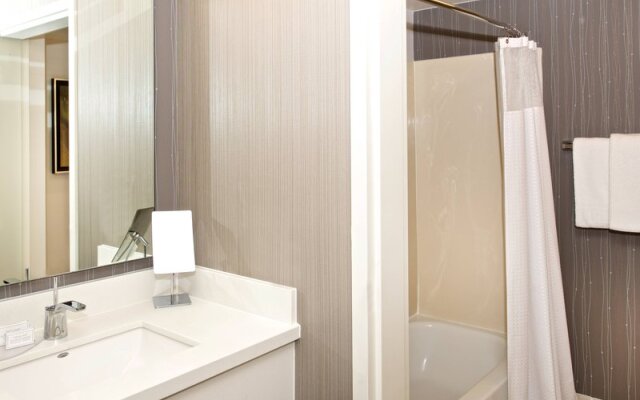 Courtyard Oakland Airport