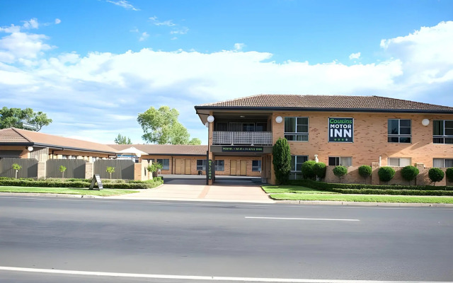 Cousins Motor Inn