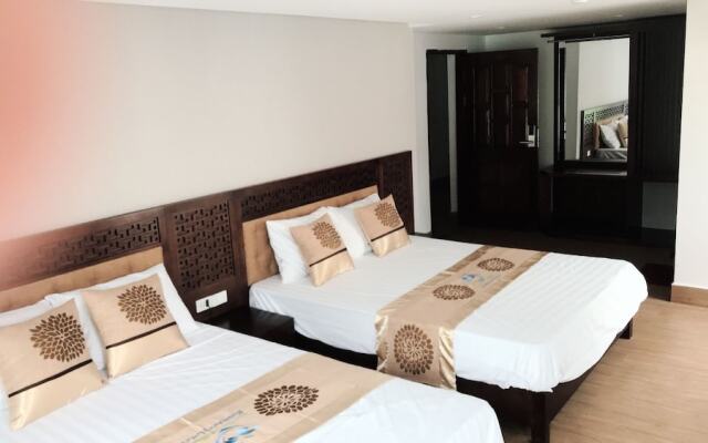Romance Hotel