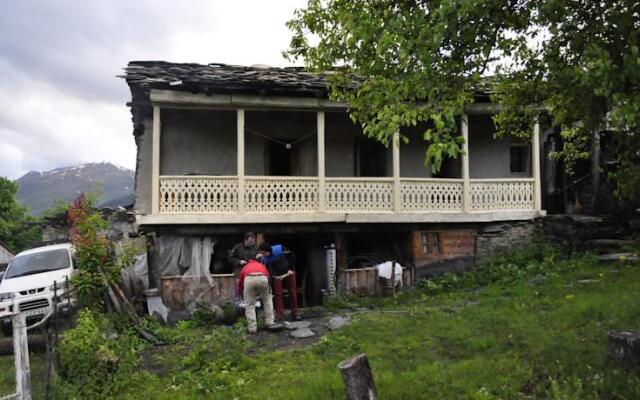 TLT Omalo Guest House