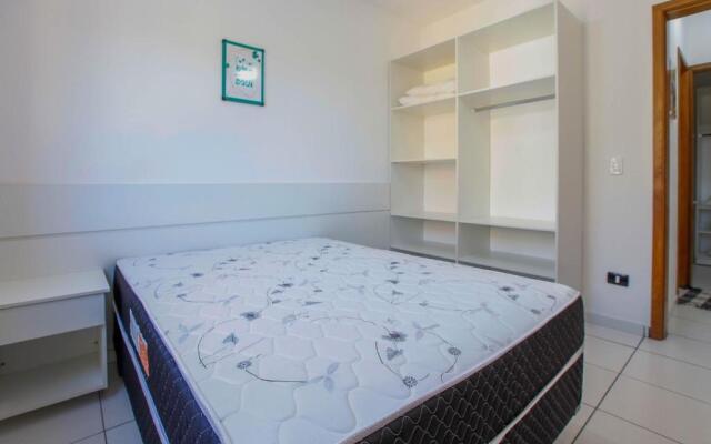 Sun Way Apartamento com piscina e churrasqueira.