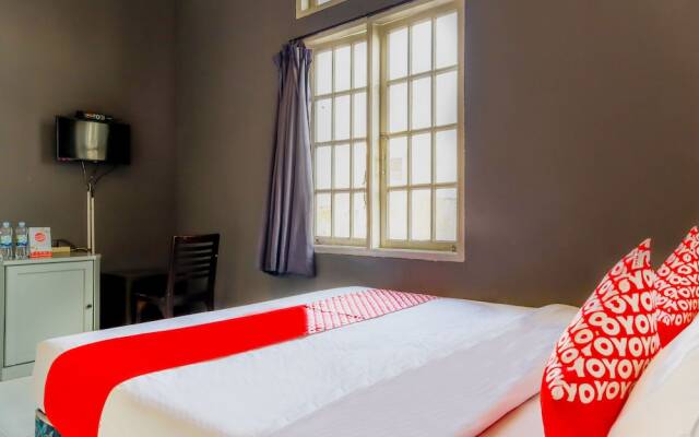 Pasar Baru Inn by OYO Rooms