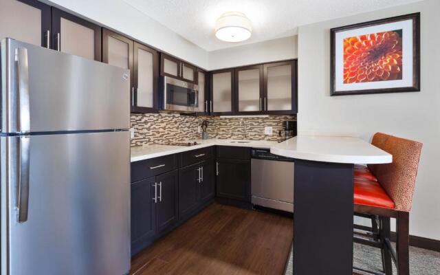 Staybridge Suites Detroit-Utica by IHG