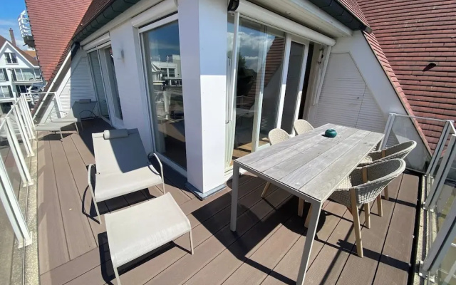 Duplex in Knokke-heist Near Beach & Casino
