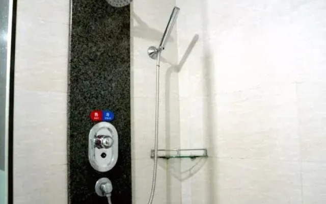 Jinyayu Hotel (Foshan Fengchi Aluminium Material Market Branch)