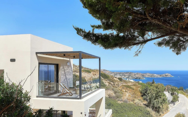 The Nook -luxury Living at the Edge of Tranquility