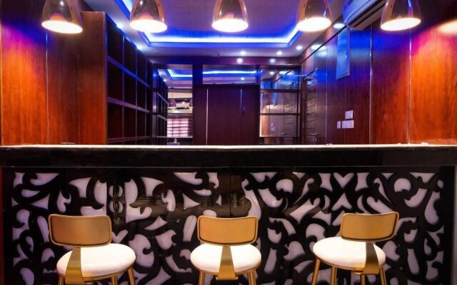 Pasadena Suites