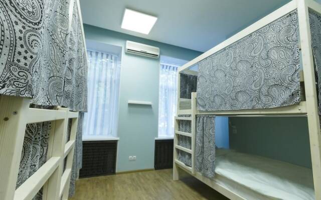 SupeRGood Hostel