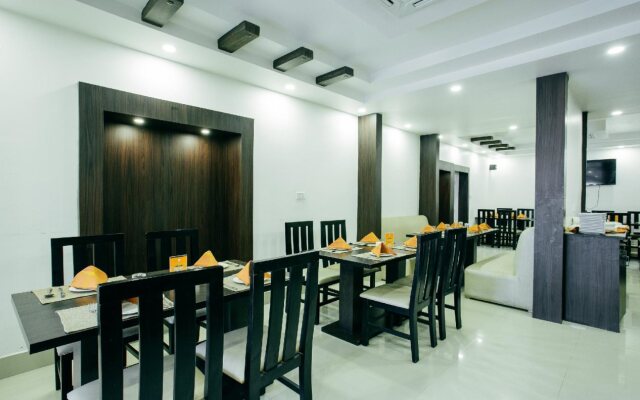 Gangaur Regency Boutique Hotel By OYO