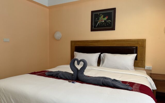 Nid Huahin Hotel