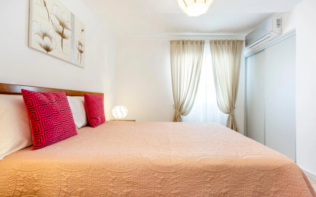 My Place @ Faro City Views